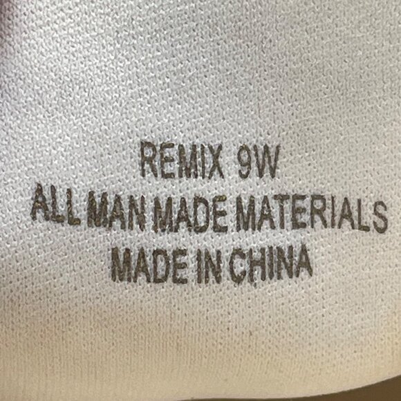 Cushionaire Women’s Cream Gold Snaffle Bit Memory Foam Loafers Size 9W - Picture 5 of 9